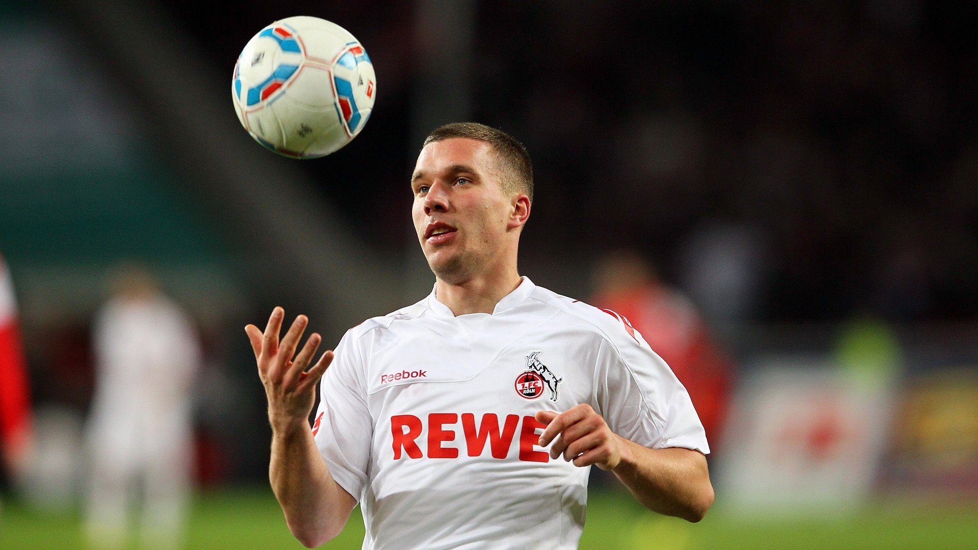 英超战火连天：场场精彩，悬念满满！，英超联赛战报